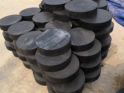 卫辉市板式橡胶支座由若干层橡胶片与薄钢板经加压硫化